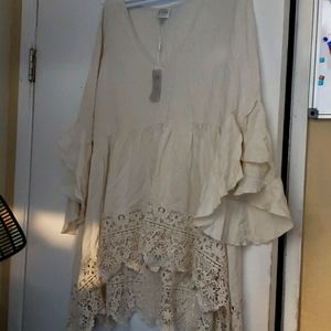 Peasant blouse with lace bottom